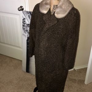 German made coat made to last rep fur collar paid $560